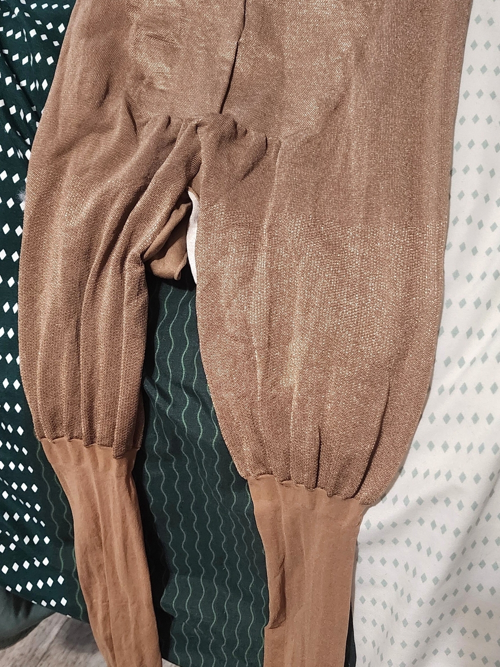 Spanx Women's  Brown Knit Footed Tights Sz A